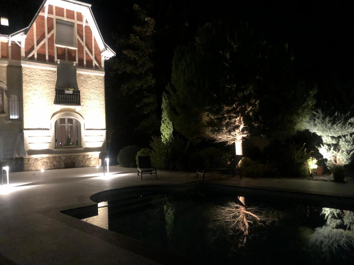 Le Pavillon De Nathalie Hotel Isles-sur-Suippe Eksteriør billede