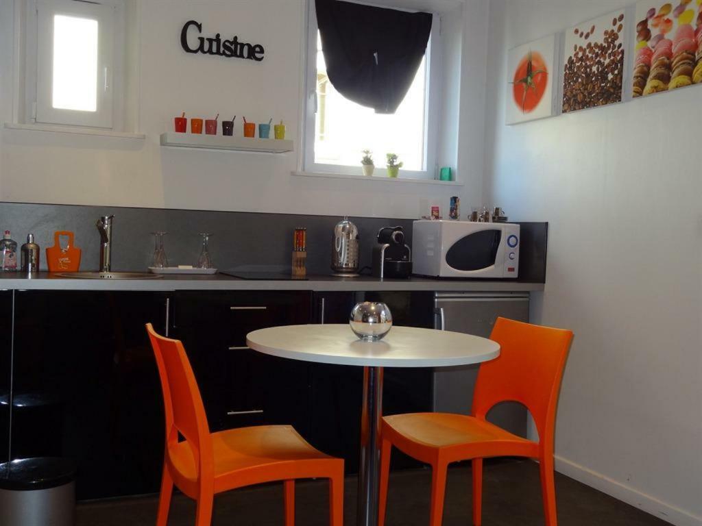 Le Pavillon De Nathalie Hotel Isles-sur-Suippe Eksteriør billede